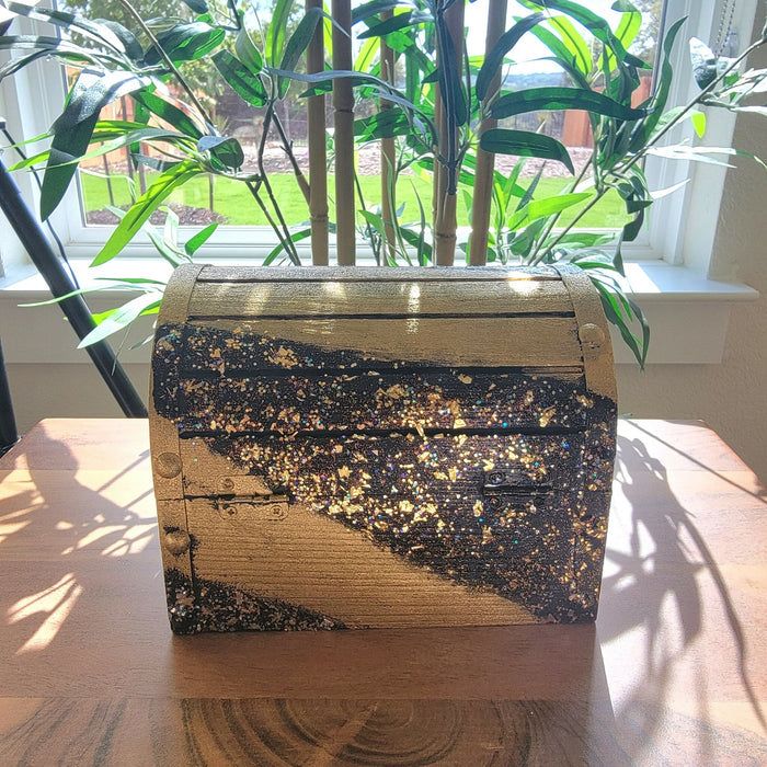 Gold Bounty: A Treasure Chest Fit for Royalty